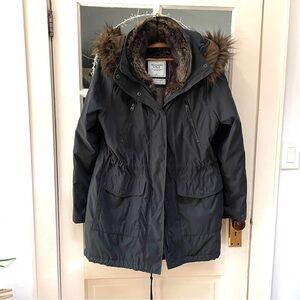 Abercrombie & Fitch Black Parka Ski Jacket w Faux Fur Hood & Lining Women’s M-L